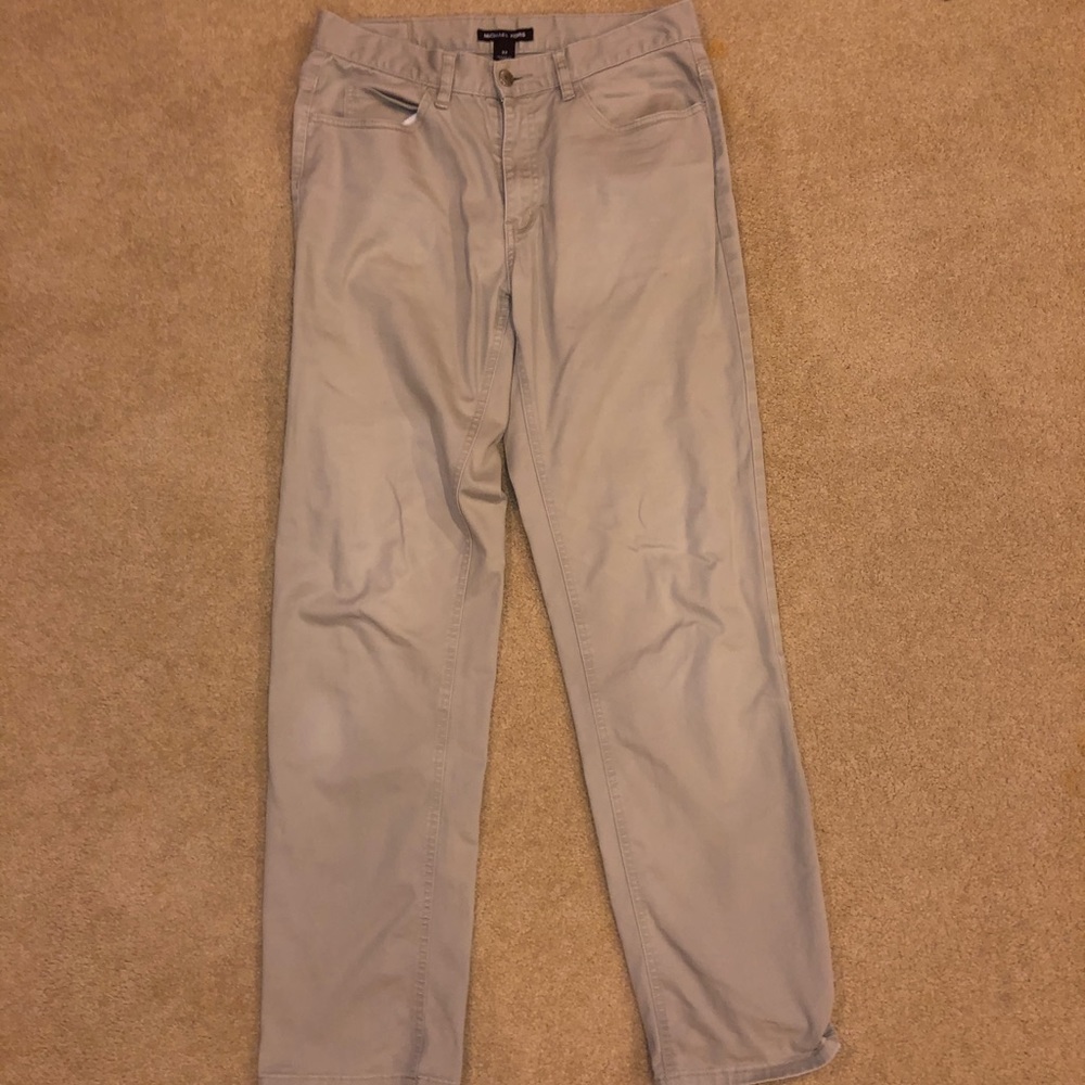 Khaki Pants / Hip and Fun 🥳